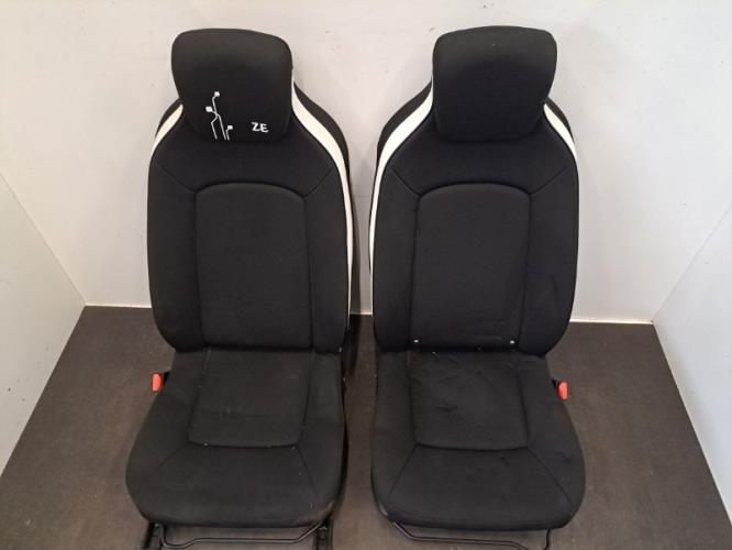 Image Interieur complet - RENAULT ZOE 1
