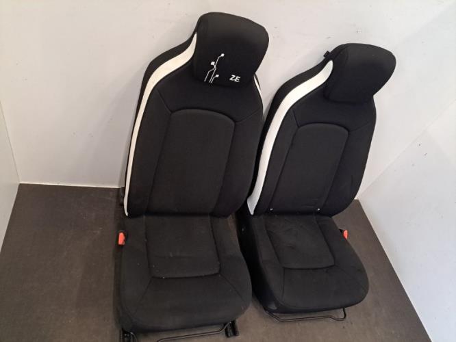 Image Interieur complet - RENAULT ZOE 1