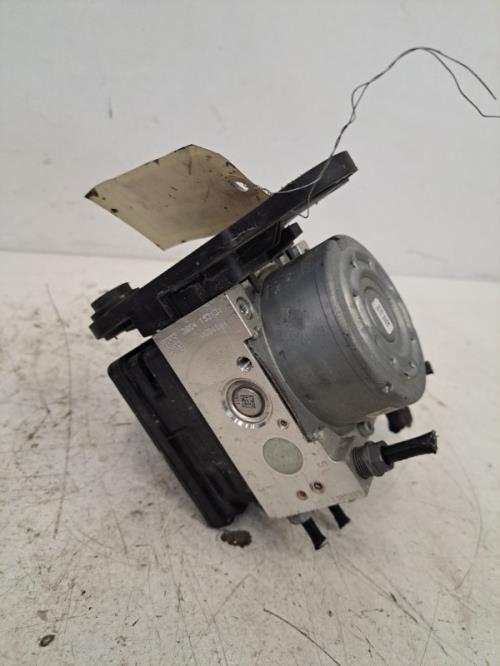 Image Bloc ABS (freins anti-blocage) - VOLKSWAGEN GOLF