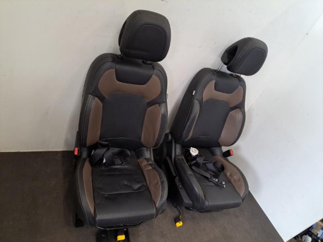 Image Interieur complet - CITROEN DS4