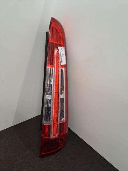 Image Feu arriere principal droit (feux) - FORD C-MAX 1