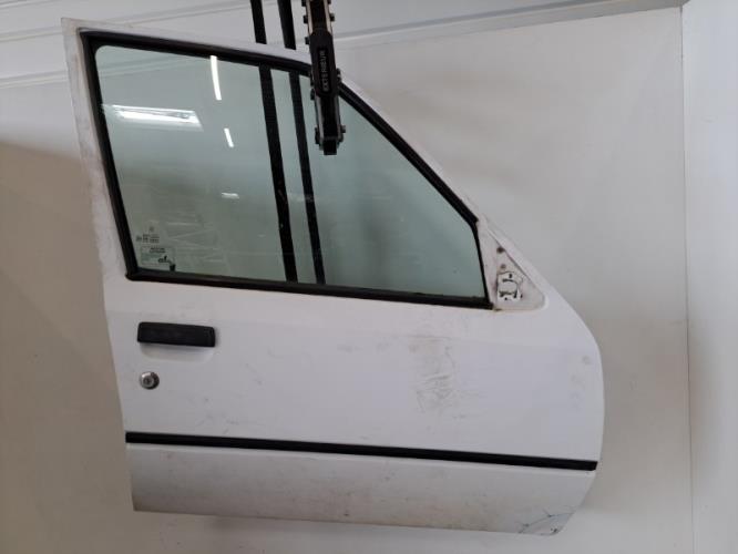 Image Porte avant droit - PEUGEOT 205