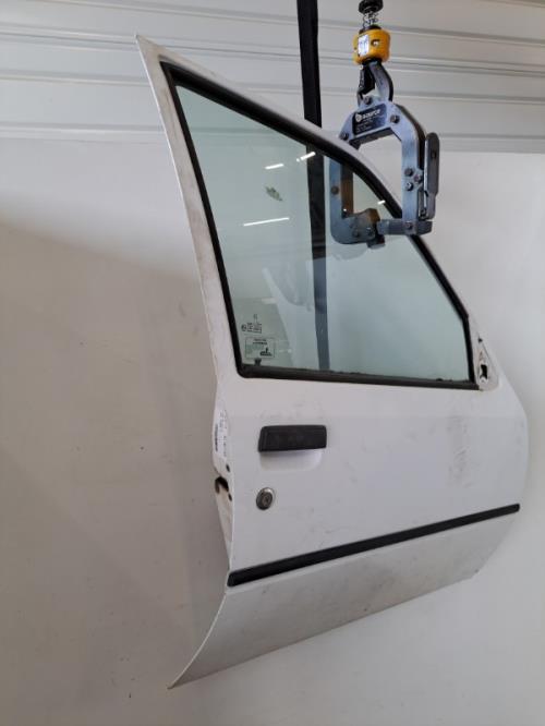 Image Porte avant droit - PEUGEOT 205