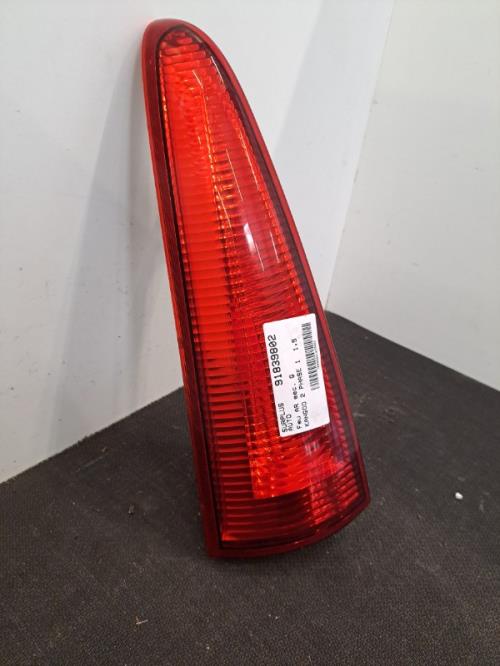 Image Enjoliveur de feu arriere gauche - RENAULT KANGOO 2