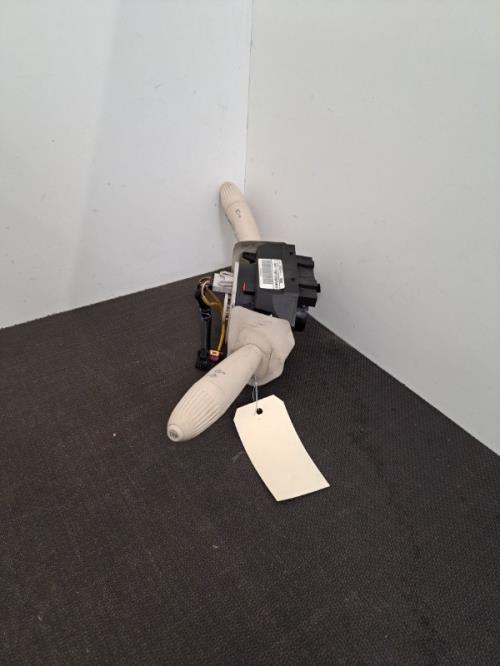 Image Com (Bloc Contacteur Tournant+Commodo Essuie Glace+Commodo Phare) - FIAT 500 2