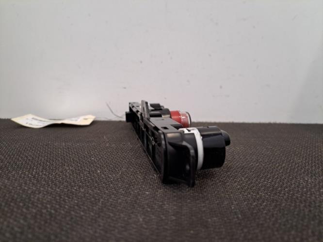 Image Bouton de warning - FIAT 500 2