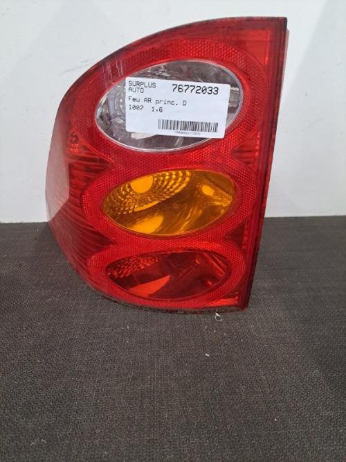 Image Feu arriere principal droit (feux) - PEUGEOT 1007