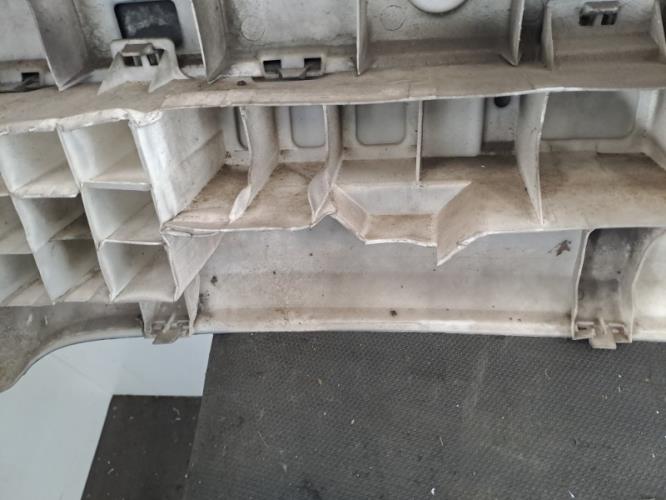 Image Pare choc arriere - RENAULT CLIO 2