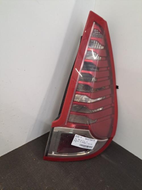 Image Feu arriere principal droit (feux) - RENAULT SCENIC 3