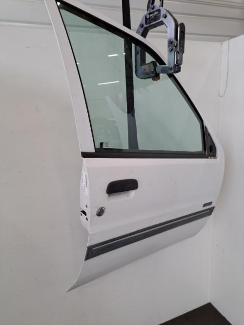 Image Porte avant droit - PEUGEOT 106