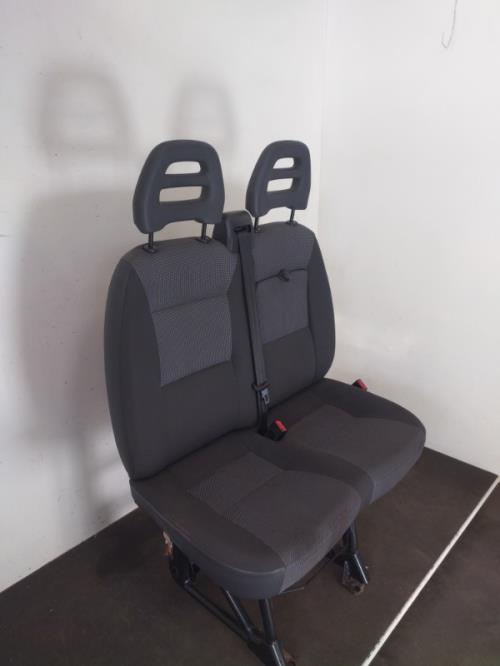 Image Siege avant droit (banquette double) - PEUGEOT BOXER 3