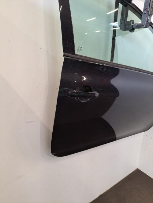 Image Porte avant droit - TOYOTA AURIS 1