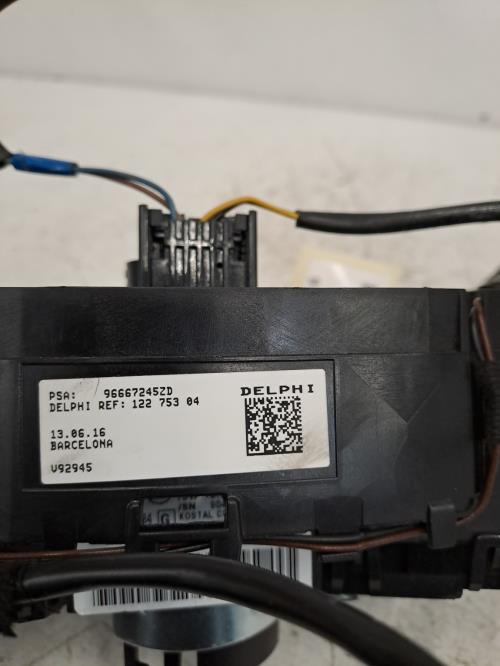 Image Com (Bloc Contacteur Tournant+Commodo Essuie Glace+Commodo Phare) - CITROEN C3 2