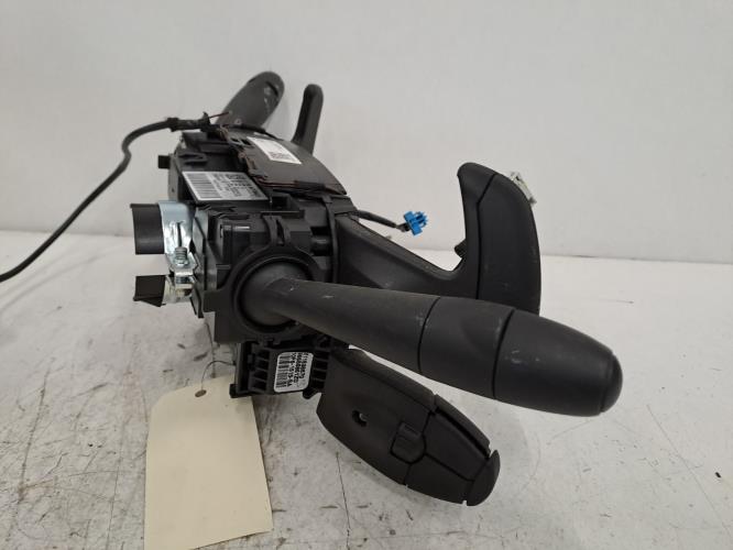 Image Com (Bloc Contacteur Tournant+Commodo Essuie Glace+Commodo Phare) - CITROEN C3 2