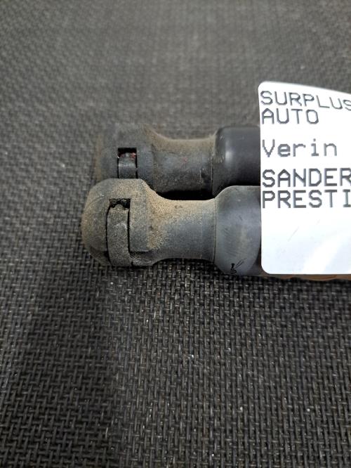 Image Verin de coffre - DACIA SANDERO 2