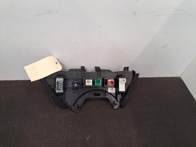 Image Bouton de warning - CITROEN BERLINGO 2