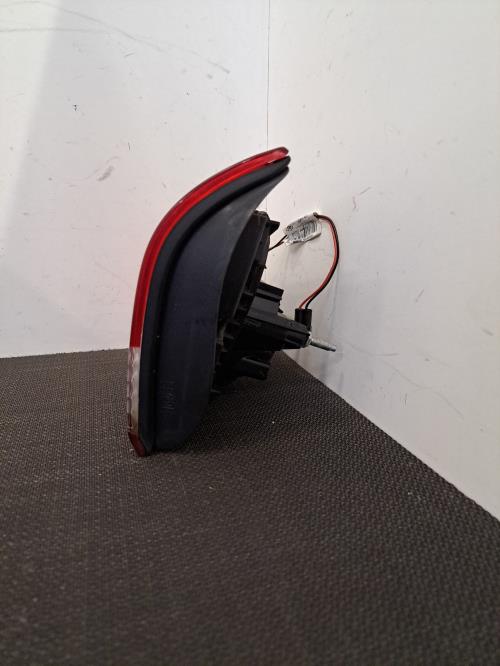 Image Feu arriere secondaire droit (feux) - RENAULT CLIO 4