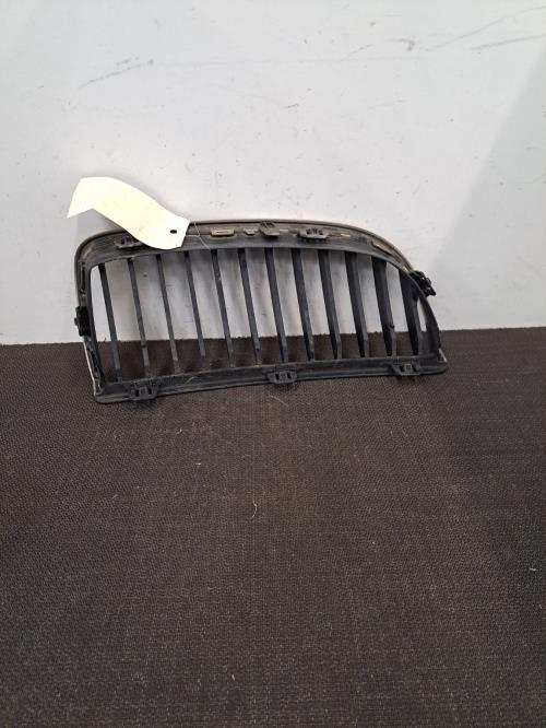 Image Calandre gauche - BMW SERIE 3 E91