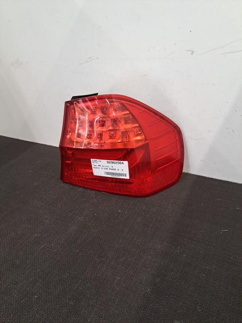 Image Feu arriere principal droit (feux) - BMW SERIE 3 E90