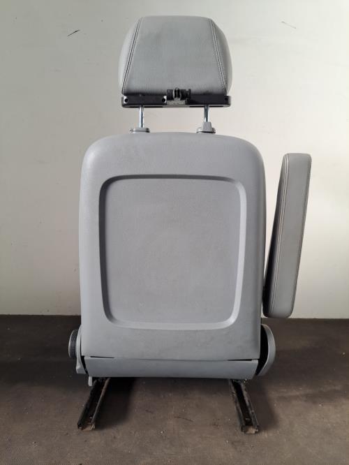 Image Siege avant droit - MERCEDES VIANO 639