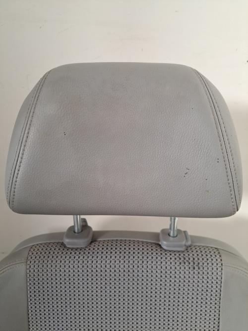 Image Siege avant droit - MERCEDES VIANO 639