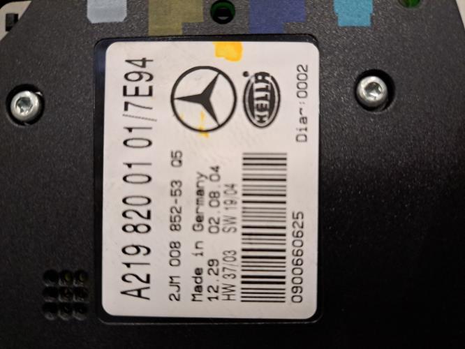 Image Eclairage de plafonnier - MERCEDES CLASSE CLS 219