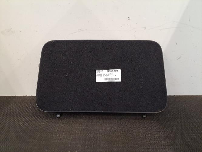 Image Trappe de plancher - RENAULT SCENIC 3