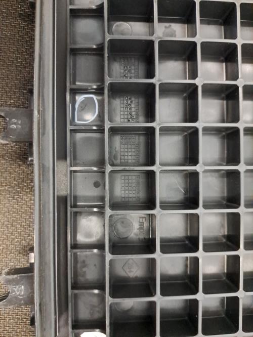 Image Trappe de plancher - RENAULT SCENIC 3