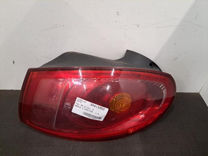 Image Feu arriere principal gauche (feux) - FIAT BRAVO 2
