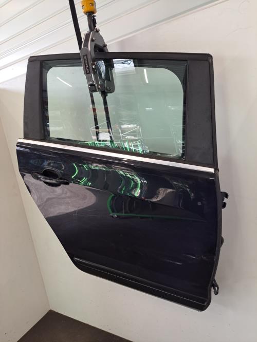 Image Porte arriere droit - PEUGEOT 5008 1
