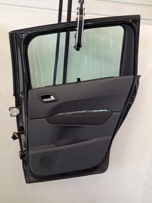 Image Porte arriere droit - PEUGEOT 5008 1