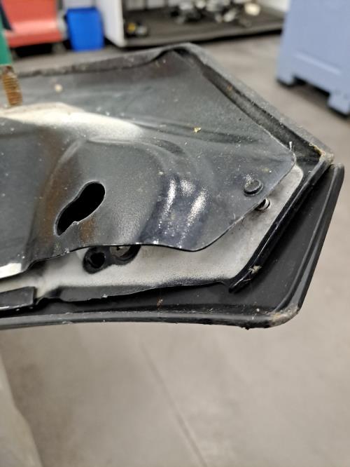 Image Capot - PEUGEOT 5008 1