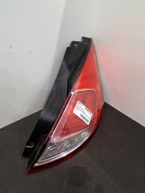 Image Feu arriere principal droit (feux) - FORD FIESTA 6