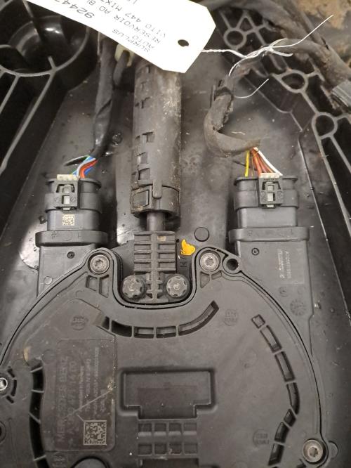 Image Reservoir AdBlue - MERCEDES VITO 447 MIXTO