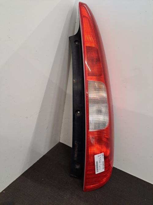 Image Feu arriere principal droit (feux) - MITSUBISHI COLT 6