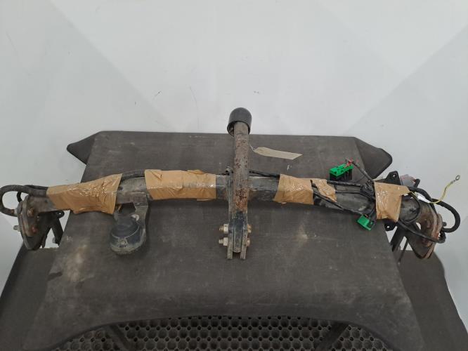 Image Attelage (boule de remorquage) - PEUGEOT 208 1