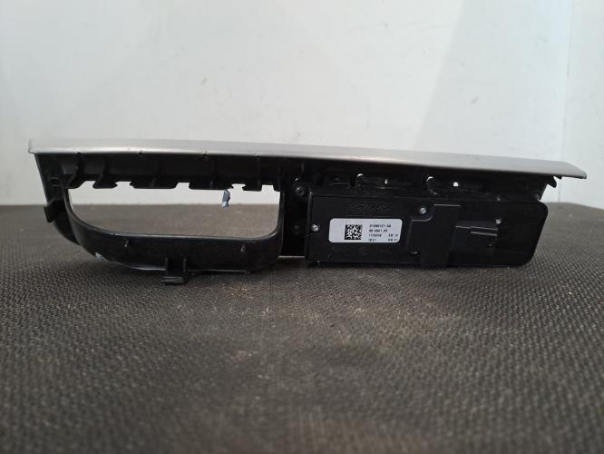 Image Interrupteur de leve vitre avant gauche - VOLVO V 50
