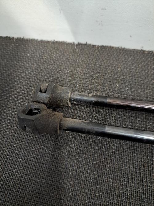 Image Verin de coffre - RENAULT CLIO 4