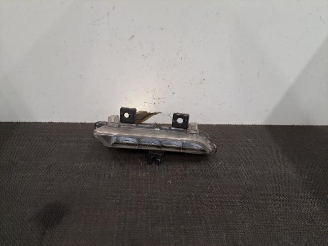 Image Feu diurne avant droit - RENAULT CLIO 4