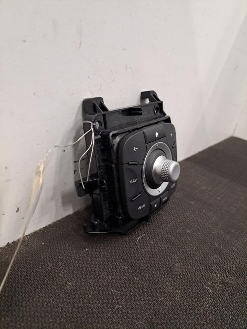 Image Commande GPS - RENAULT MEGANE 3