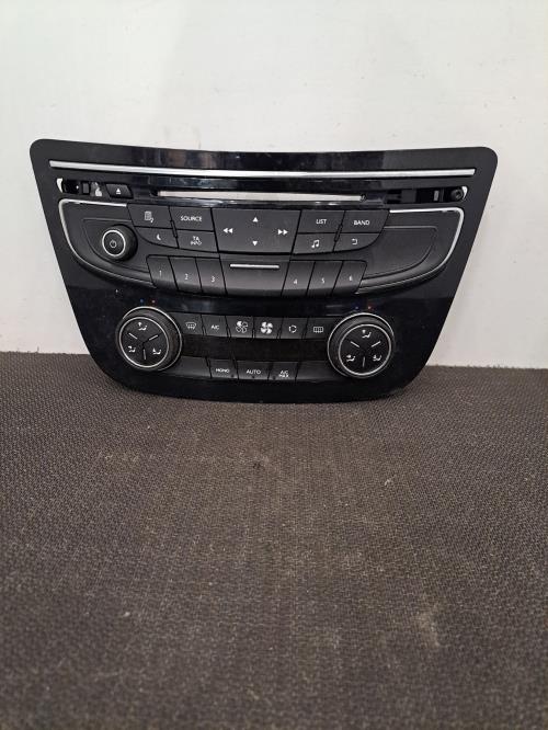 Image Commande chauffage - PEUGEOT 508 1