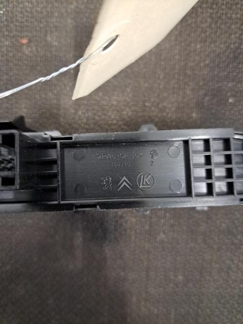 Image Bouton de warning - PEUGEOT 308 1