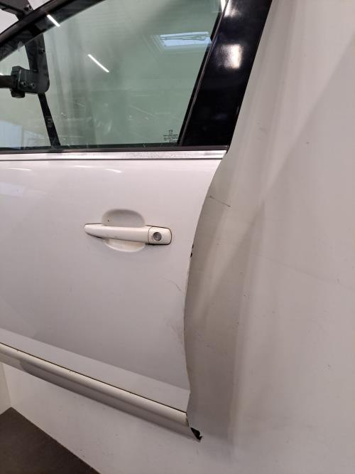 Image Porte avant gauche - PEUGEOT 5008 1