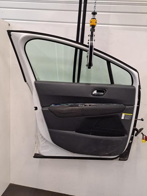 Image Porte avant gauche - PEUGEOT 5008 1