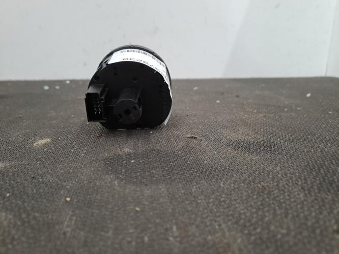 Image Commodo phare - VOLKSWAGEN TOURAN 2