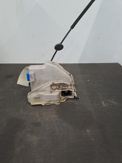 Image Serrure avant gauche - VOLKSWAGEN GOLF 5