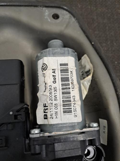 Image Leve vitre electrique arriere gauche - VOLKSWAGEN GOLF 5