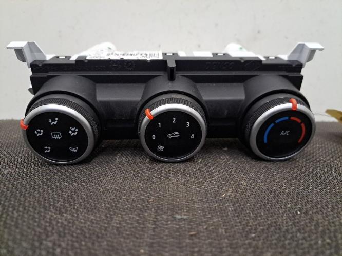Image Commande chauffage - RENAULT CAPTUR 2