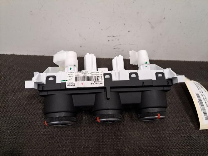 Image Commande chauffage - RENAULT CAPTUR 2