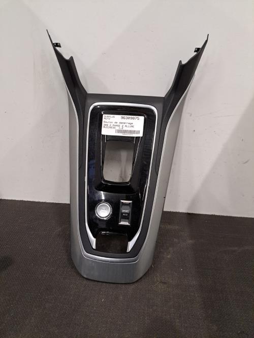Image Console central (interieur plastique) - PEUGEOT 308 2